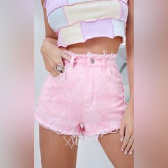 Brand new high waisted pink jean shorts. Size 2 (XS) could fit a 4 - Picture 2 of 2